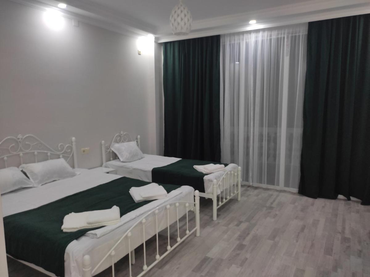 Geno Guest House Kvariati Exterior foto