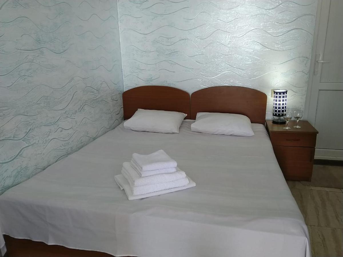 Geno Guest House Kvariati Habitación foto